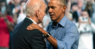 Obama piensa que Biden debe reconsiderar el futuro de su candidatura, dice el Post