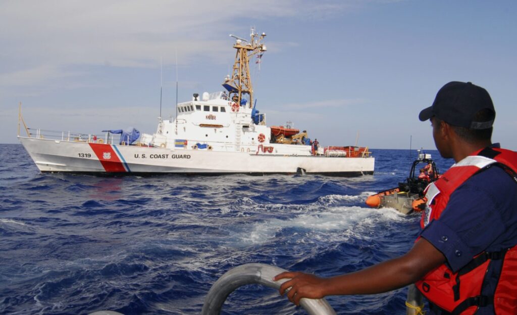 Repatrían a RD 46 migrantes que buscaron llegar ilegales a Puerto Rico