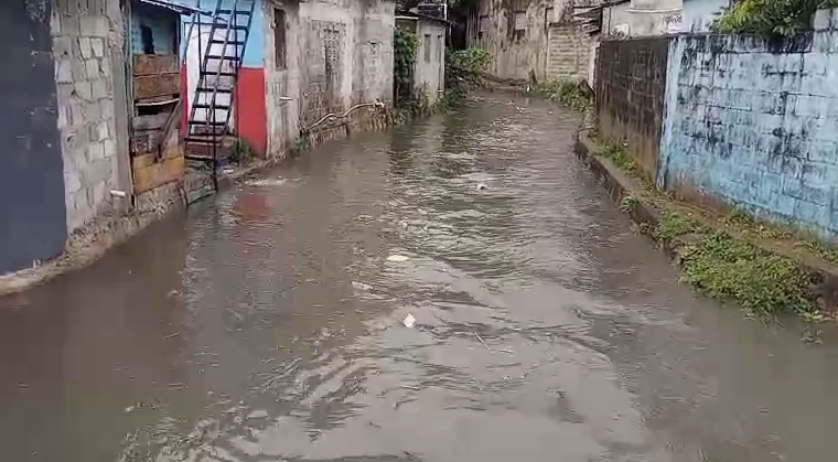 Lluvias causan inundaciones en diversos sectores de Puerto Plata