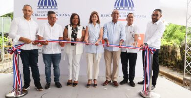 Vicepresidenta inaugura calles del barrio Palmarito en Bonao
