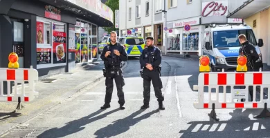 Presunto autor del ataque que dejó tres muertos en Alemania se entrega a la policía