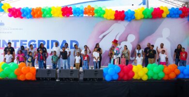 Dirección General de Migración entrega útiles escolares a hijos de colaboradores de la institución