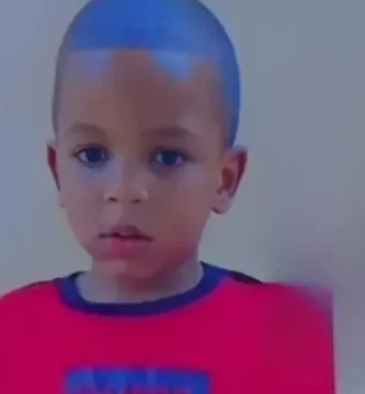 Un niño de 5 años