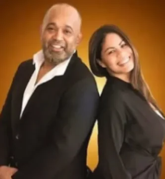 Zulinka Pérez y su esposo